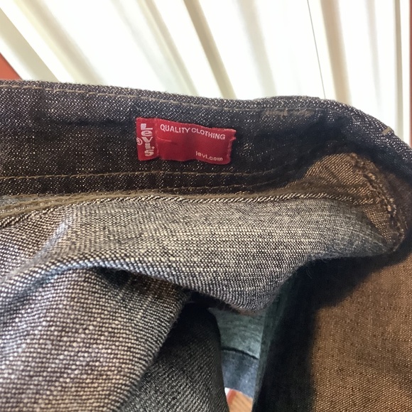 Levi's Womens Y2K VTG Denim Shorts Black Stonewash Button Fly Boho Size 10P - Picture 6 of 7